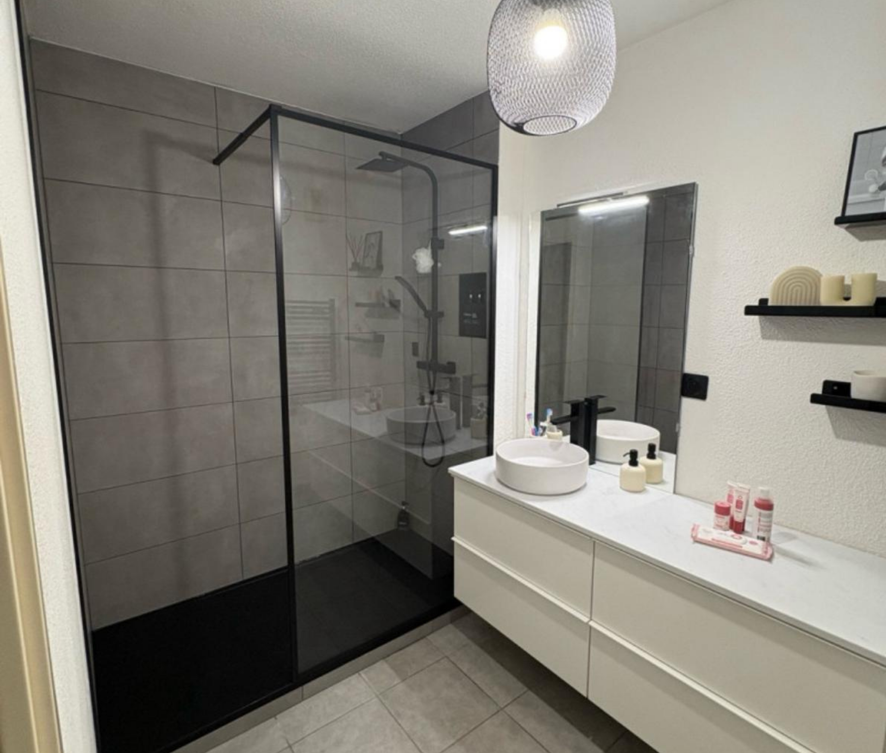 Electricien et plombier à Bessan pour la création de salle de bain et wc par Nab's Multiservices