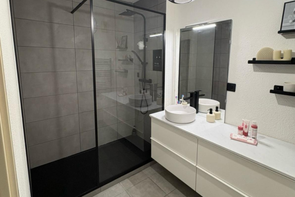 Electricien et plombier à Bessan pour la rénovation de salle de bain et wc par Nab's Multiservices